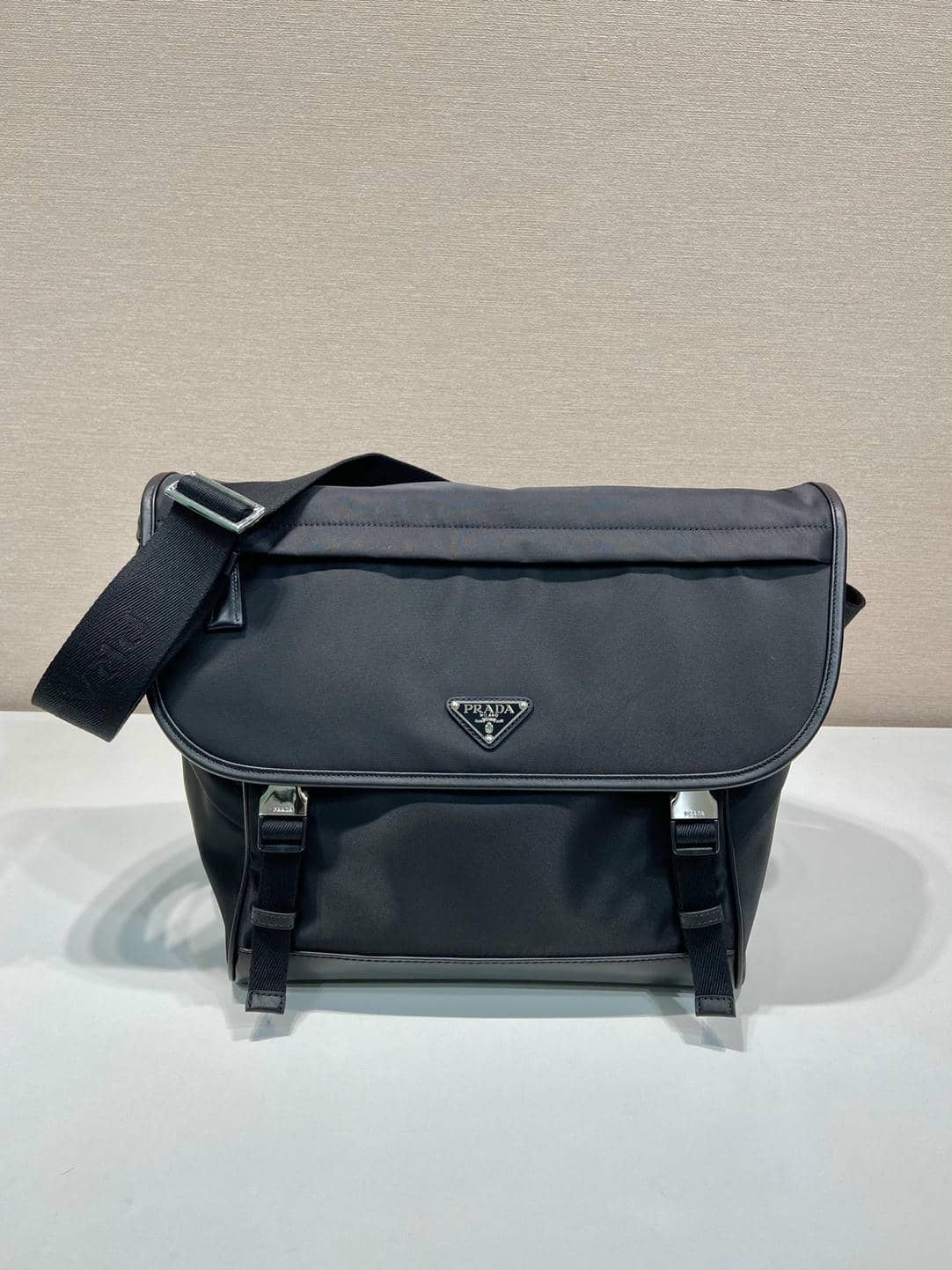 012Series-Messenger Bag
